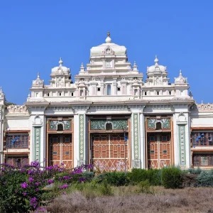 balajitourschennai_jeganmohan_palace